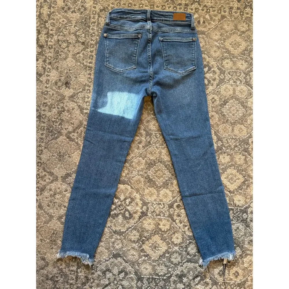 Judy Blue Skinny Fit Jeans Women’s Size 3/26 Mid Rise Raw Hem Stretch Denim